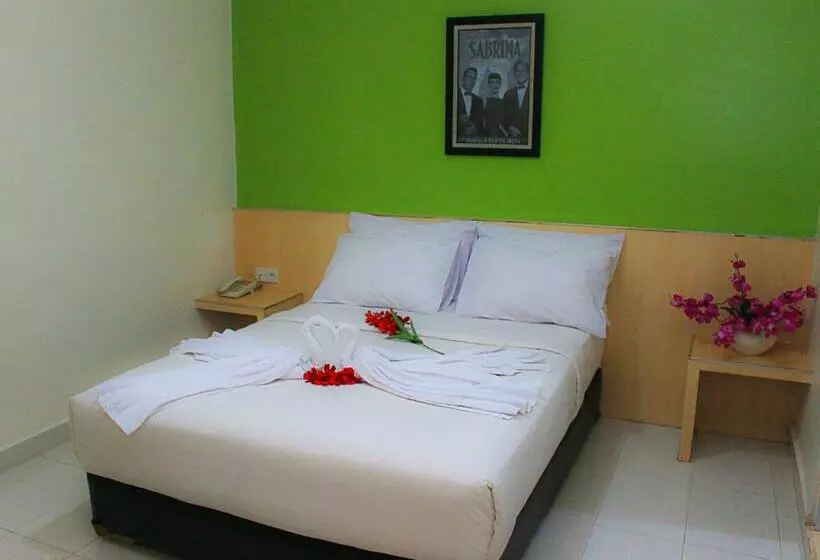 Hotelli Sabrina Paninsula