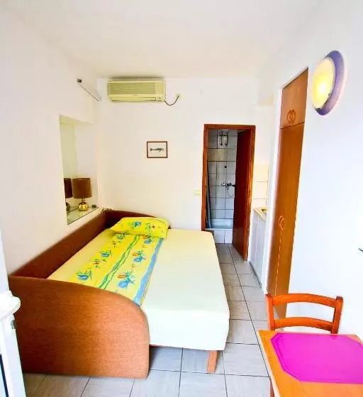 پانسیون Guest House Saga