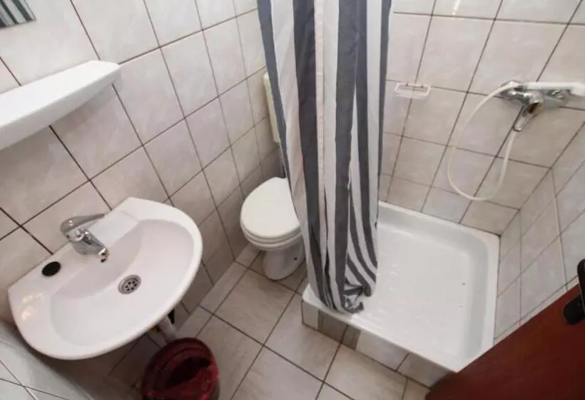 پانسیون Guest House Saga