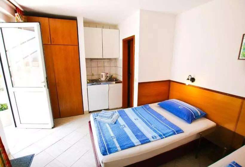 پانسیون Guest House Saga