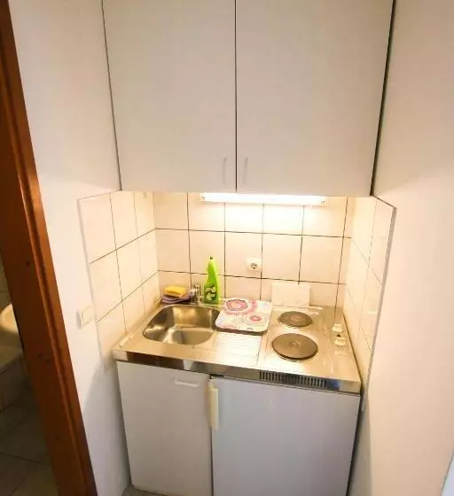 پانسیون Guest House Saga