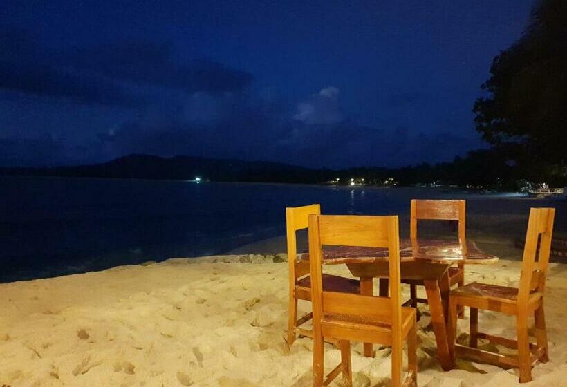 Reddoorz Plus @ Evangeline Beach Resort