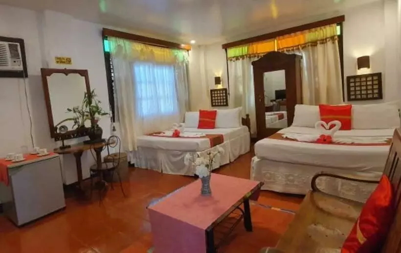 Reddoorz Plus @ Evangeline Beach Resort