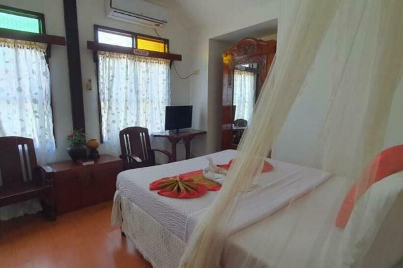 Reddoorz Plus @ Evangeline Beach Resort