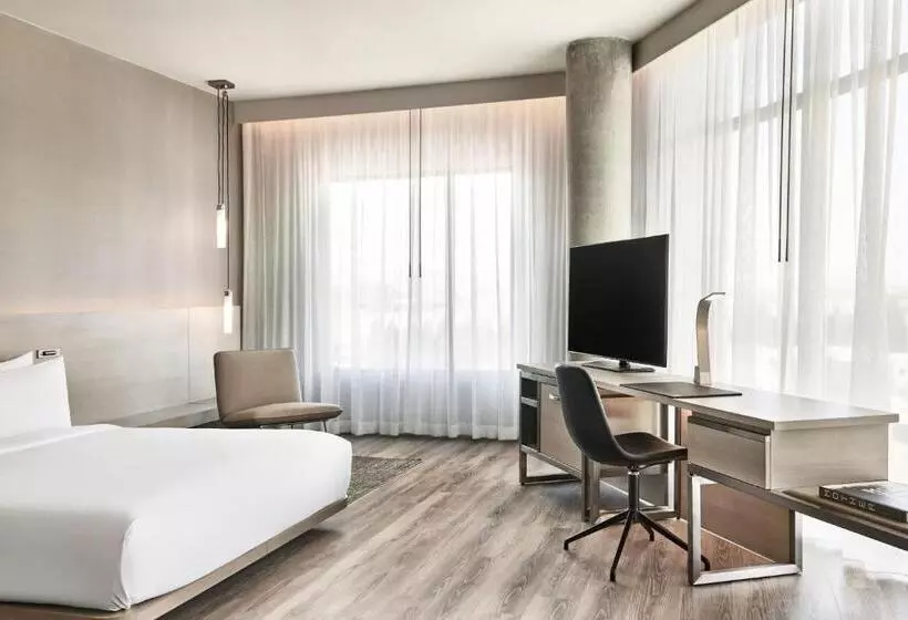 Ac Hotel By Marriott Sunnyvale Moffett Park