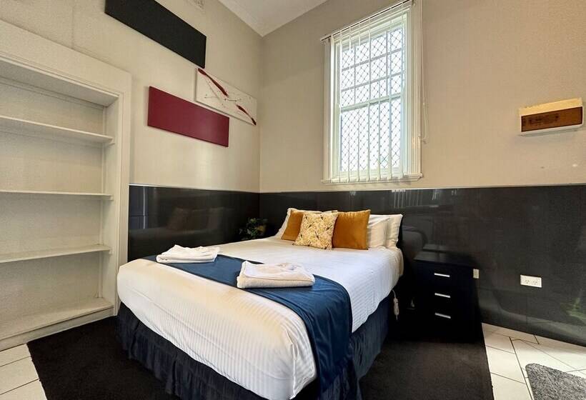 Hotel Charlesworth On The Park