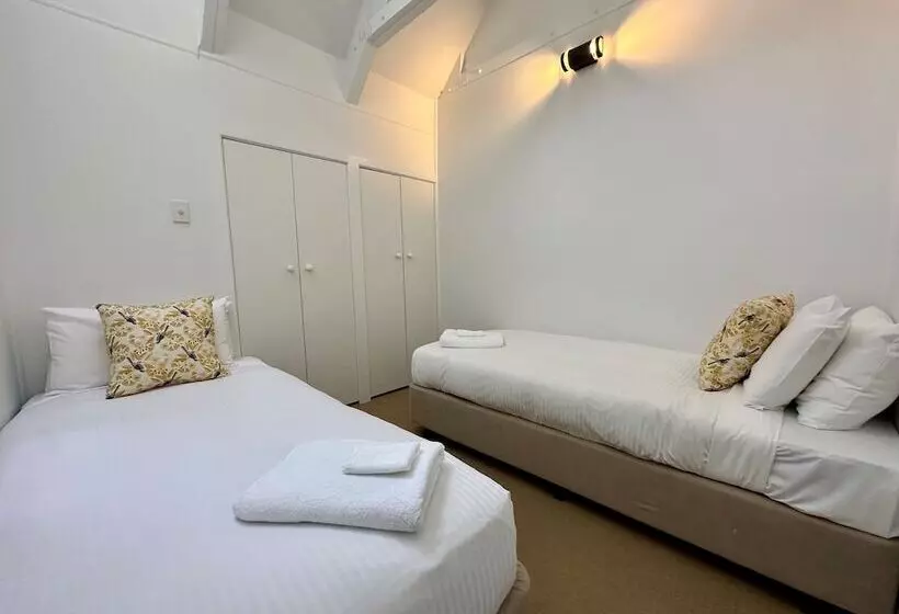 ホテル Charlesworth On The Park