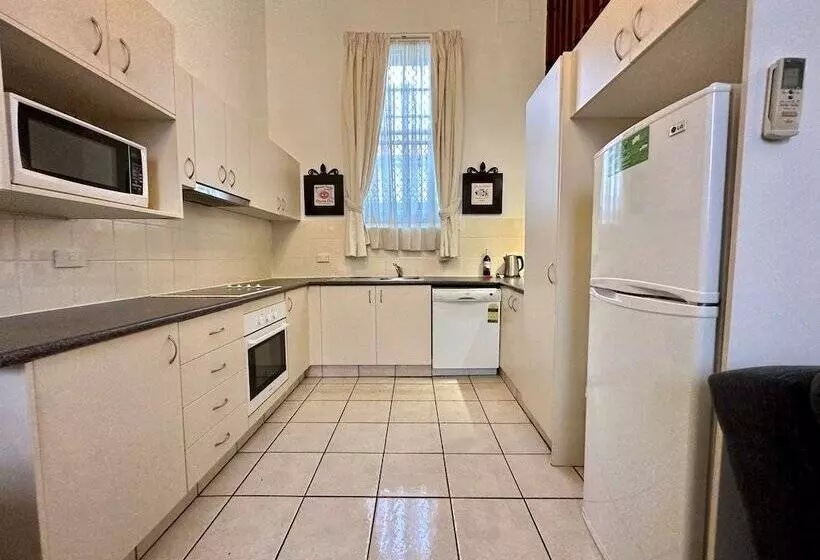 ホテル Charlesworth On The Park