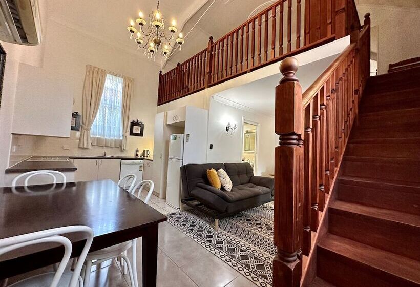 Hotel Charlesworth On The Park