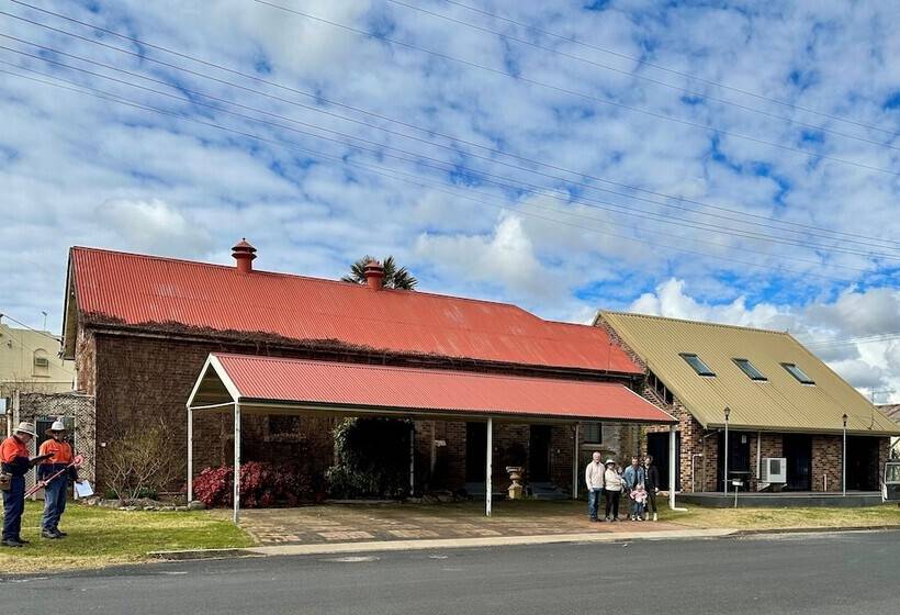 Hotel Charlesworth On The Park