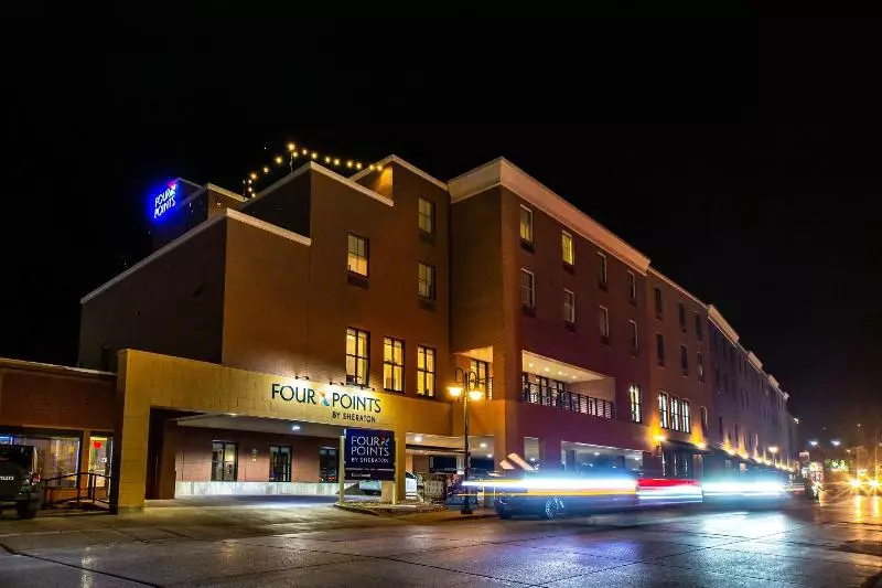 هتل Four Points By Sheraton Deadwood