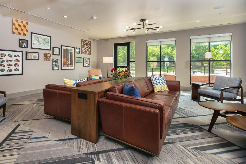 ホテル Four Points By Sheraton Deadwood