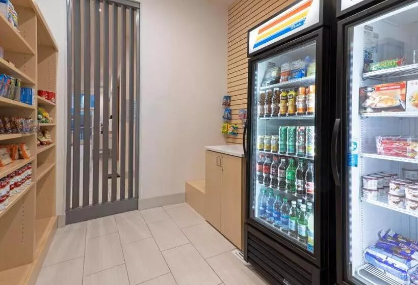 Hotelli Holiday Inn Express & Suites   Firestone   Longmont , An Ihg