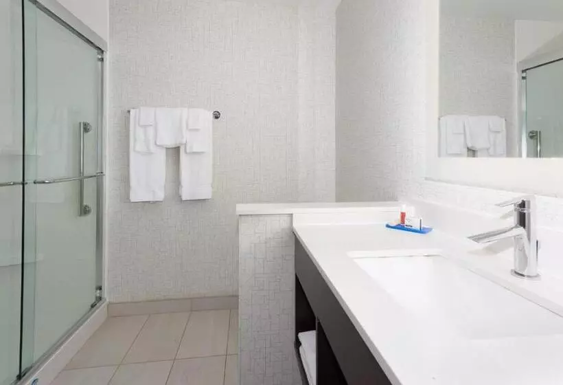 Hotelli Holiday Inn Express & Suites   Firestone   Longmont , An Ihg