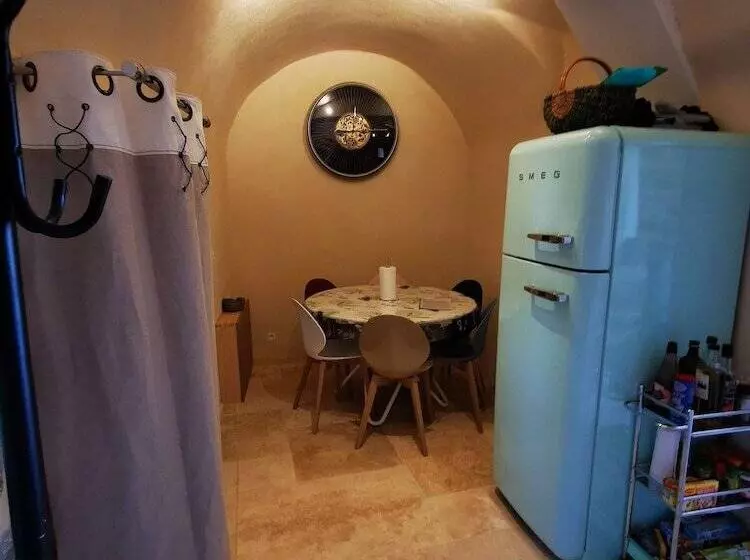 ペンション Magnifique Gîte En Pierres 6 Personnes Avec Piscine Privée Ardèche Plein Sud