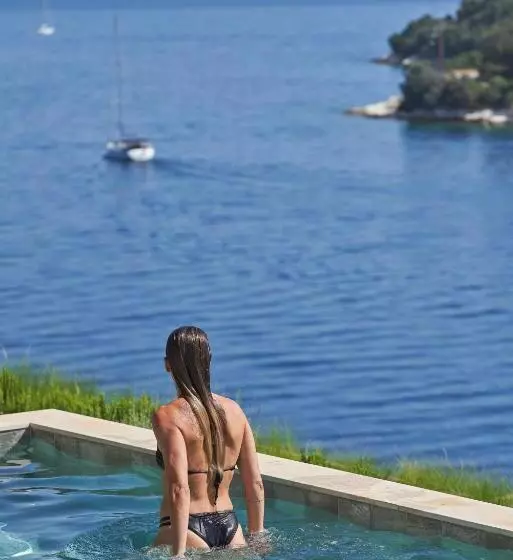 استراحتگاه Azur Retreat