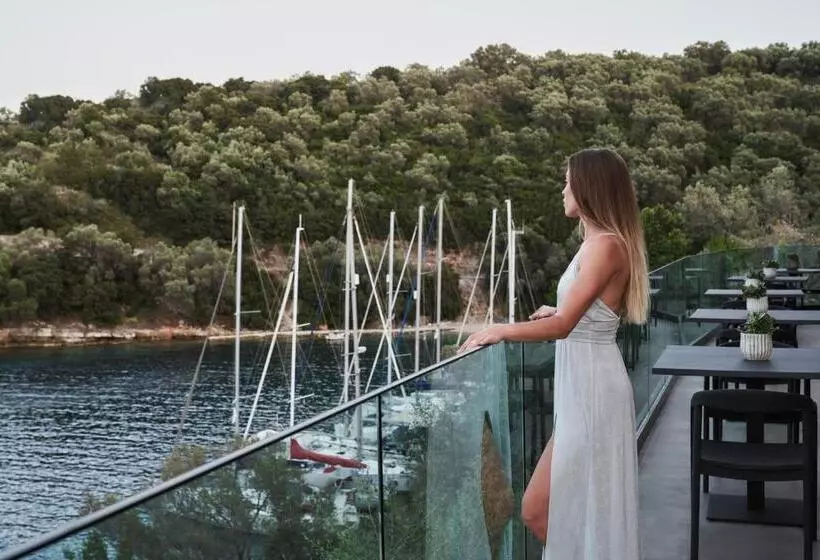 استراحتگاه Azur Retreat