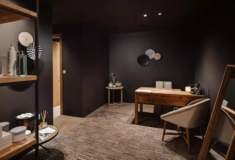 استراحتگاه Azur Retreat