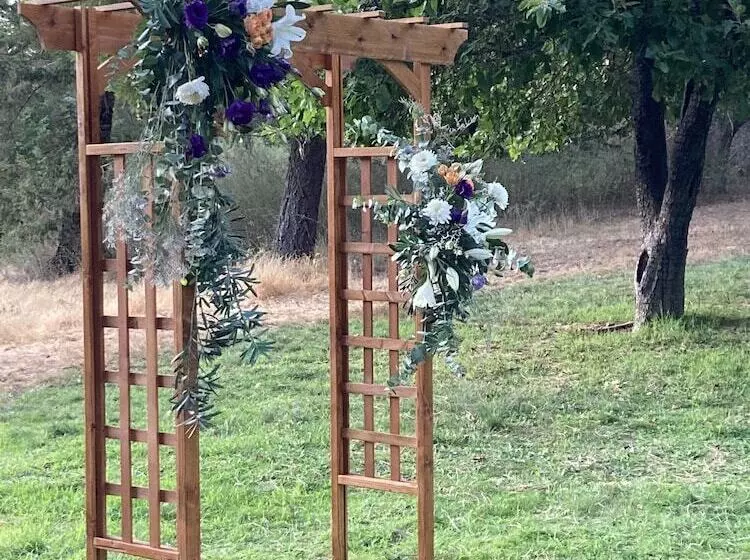 Hostelli The Stavrand Russian River Valley