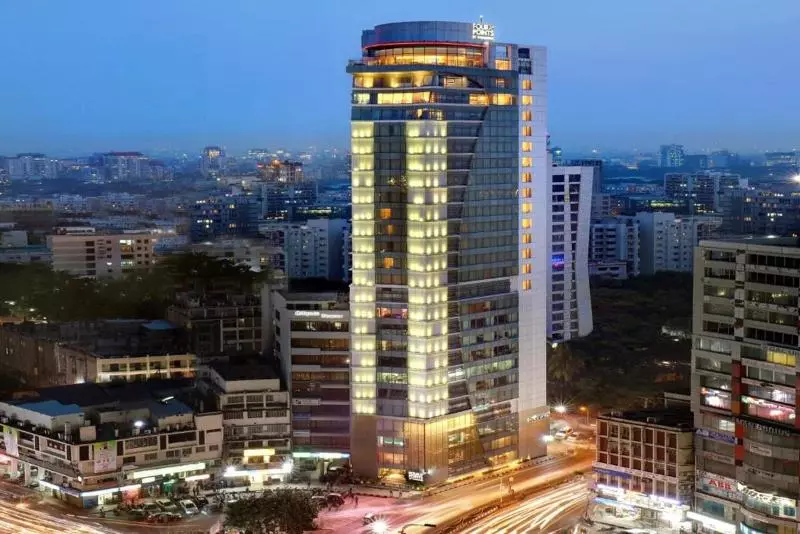 ホテル Crowne Plaza Dhaka Gulshan