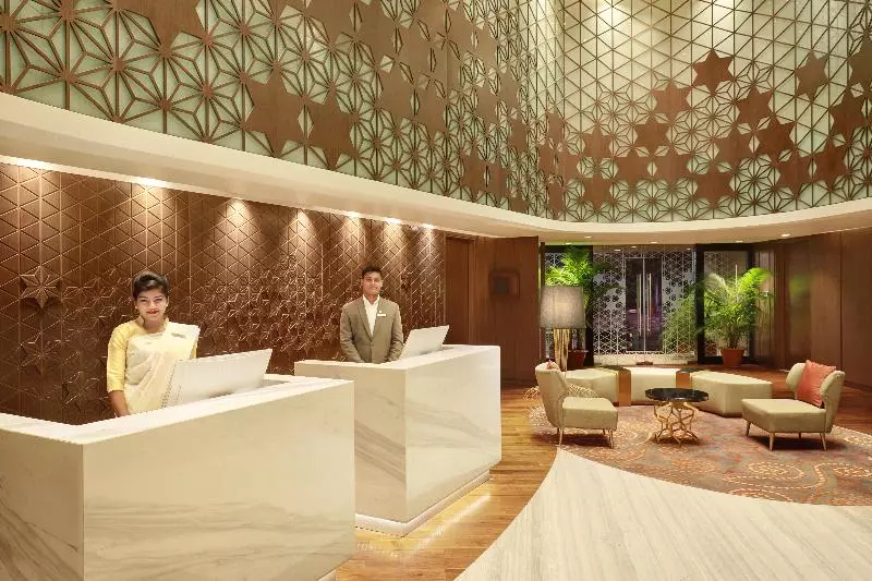 ホテル Crowne Plaza Dhaka Gulshan