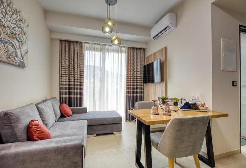 Sapphire Horizon Suites