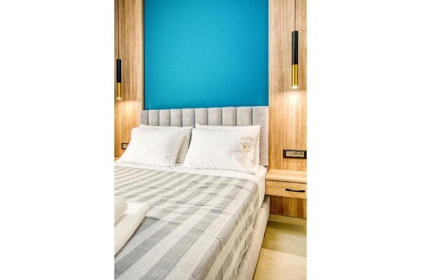 Sapphire Horizon Suites