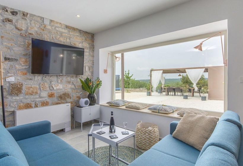 Beautiful Stone Villa With Swimming Pool In Idyllic And Peaceful Surroundings