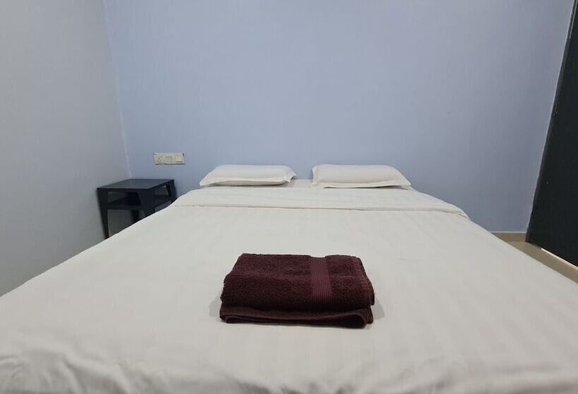 Hotel Oyo 90177 Byond