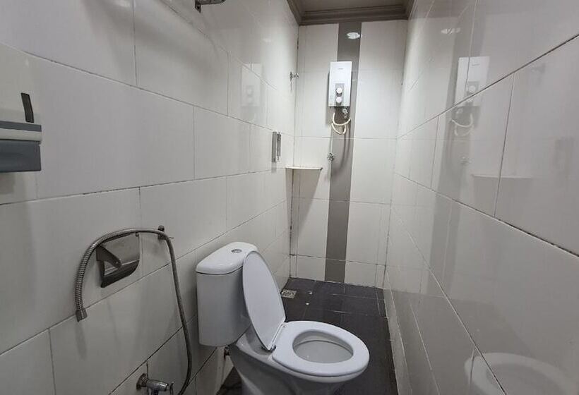 Hotel Oyo 90177 Byond