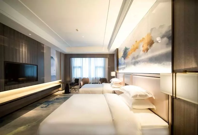 ホテル Ramada Plaza By Wyndham Hezhou North