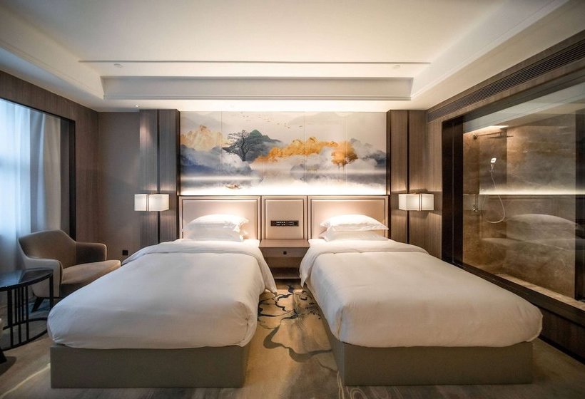 Hotel Ramada Plaza By Wyndham Hezhou North