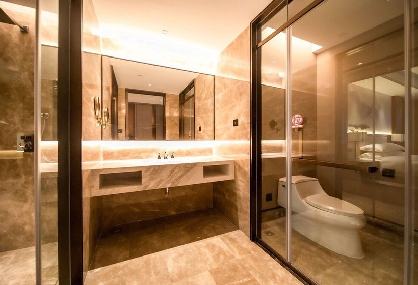 Hotel Ramada Plaza By Wyndham Hezhou North