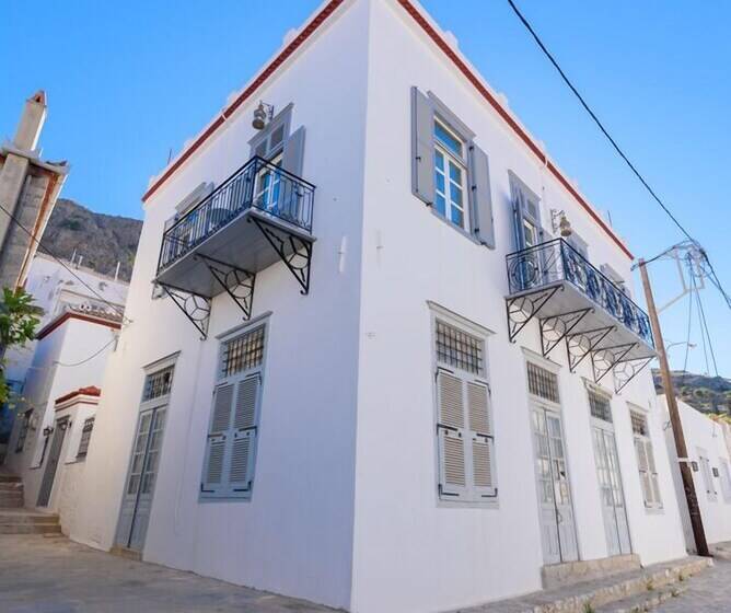 Orloff Legacy Suites Hydra