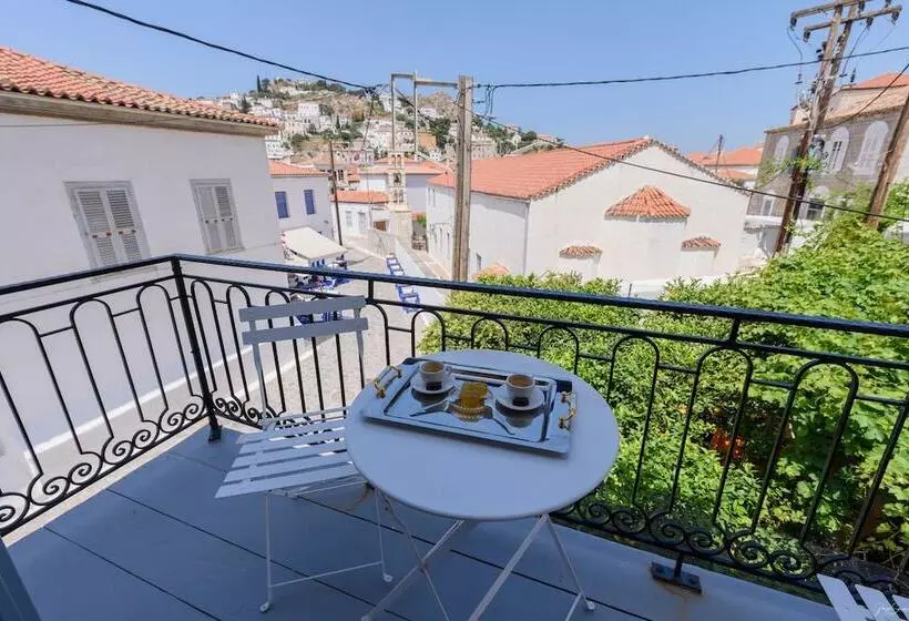 Orloff Legacy Suites Hydra