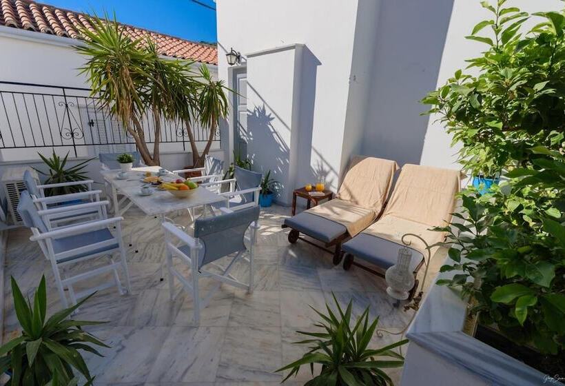 Orloff Legacy Suites Hydra