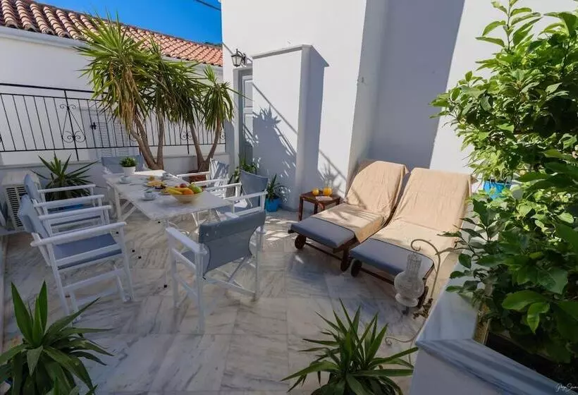 Orloff Legacy Suites Hydra
