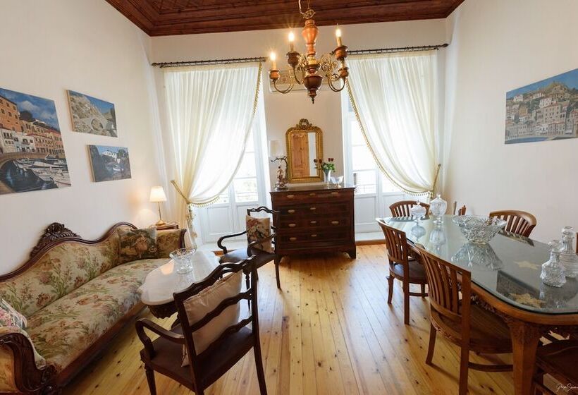 Orloff Legacy Suites Hydra