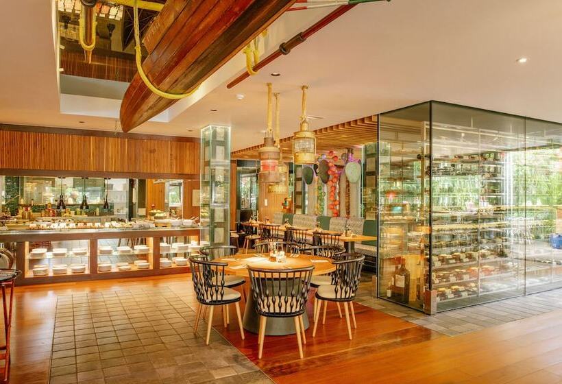 Parque Santiago Iii Official