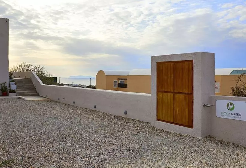 Majatalo Alyvia Suites