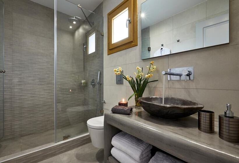 Pension (Hôtel basse catégorie) Alyvia Suites