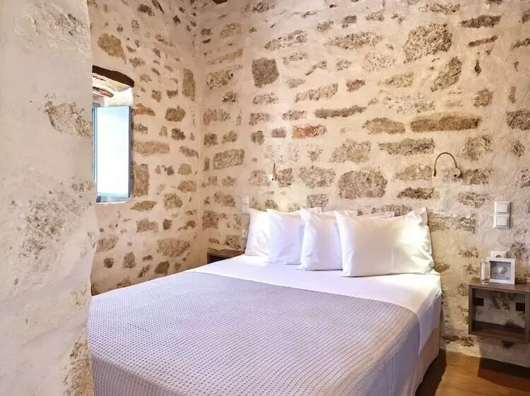 پانسیون Kambos House