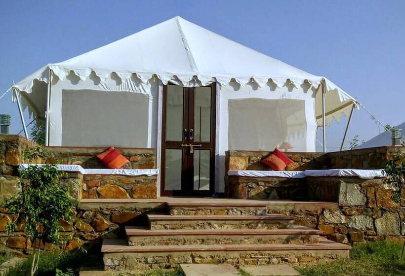 אתר נופש Sultan Bagh Jungle Camp Phulwani