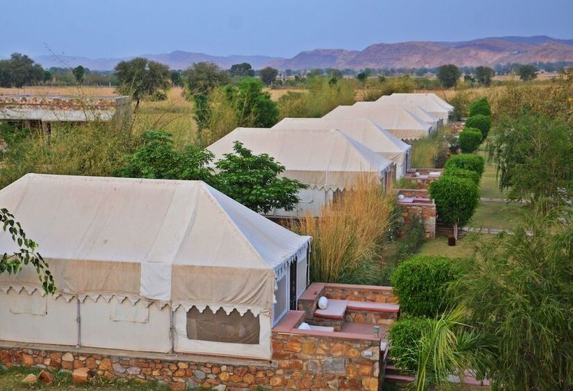 אתר נופש Sultan Bagh Jungle Camp Phulwani