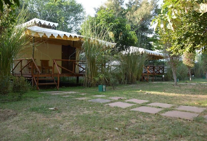 אתר נופש Sultan Bagh Jungle Camp Phulwani