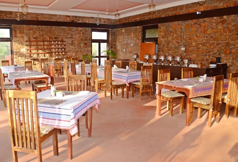 אתר נופש Sultan Bagh Jungle Camp Phulwani