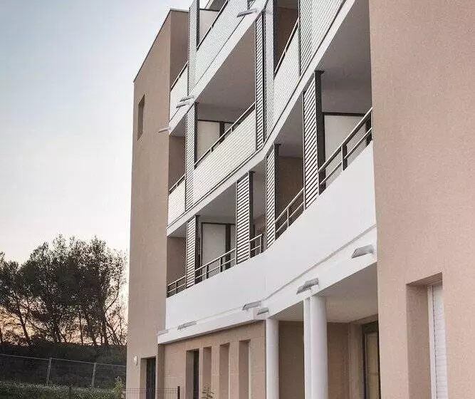 Zenao Appart Hôtels Villeneuve Lès Avignon