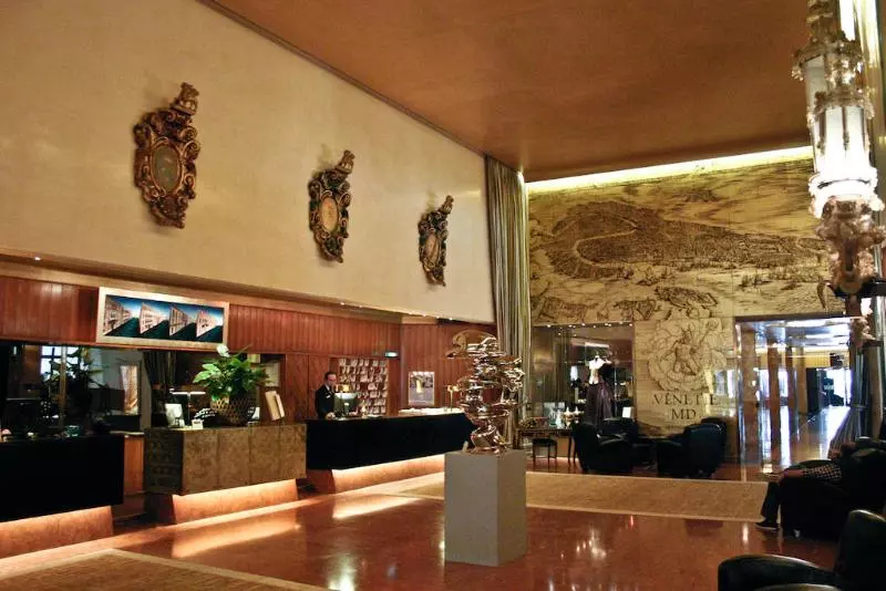 هتل Bauer Palazzo