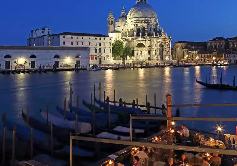 هتل Bauer Palazzo