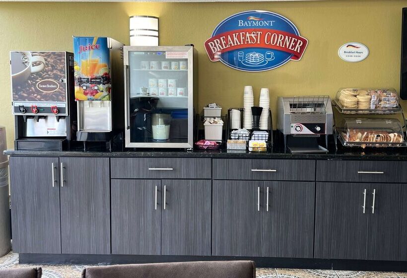 Отель Baymont By Wyndham Addison